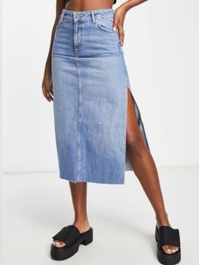 Topshop Double Slit Raw Hem Medium Wash High Rise Skirt Size 2